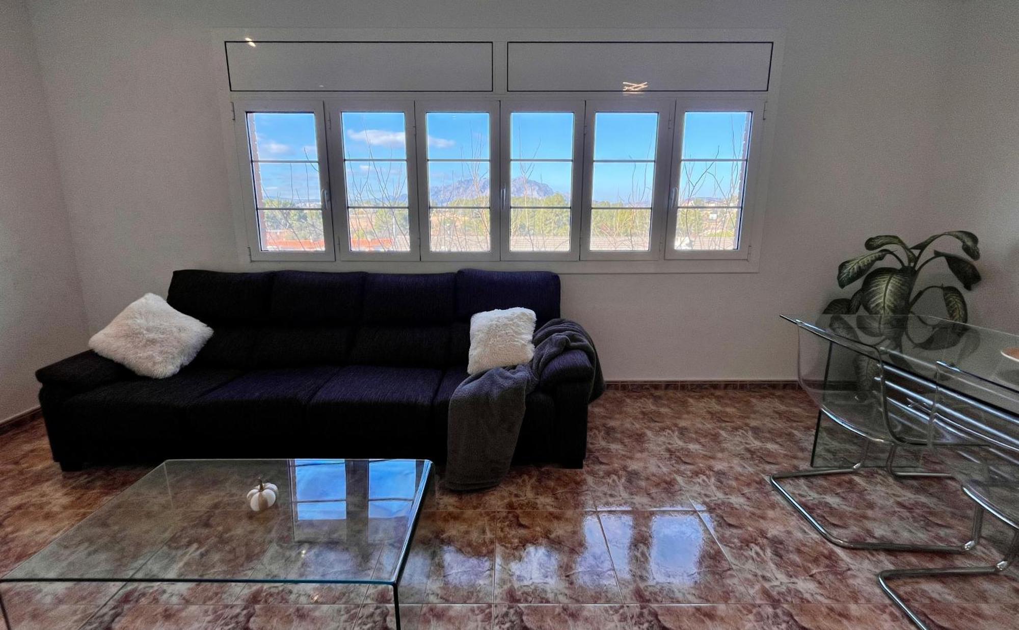 Amplio Apartamento, 5 Camas Sant Esteve Sesrovires Exterior photo